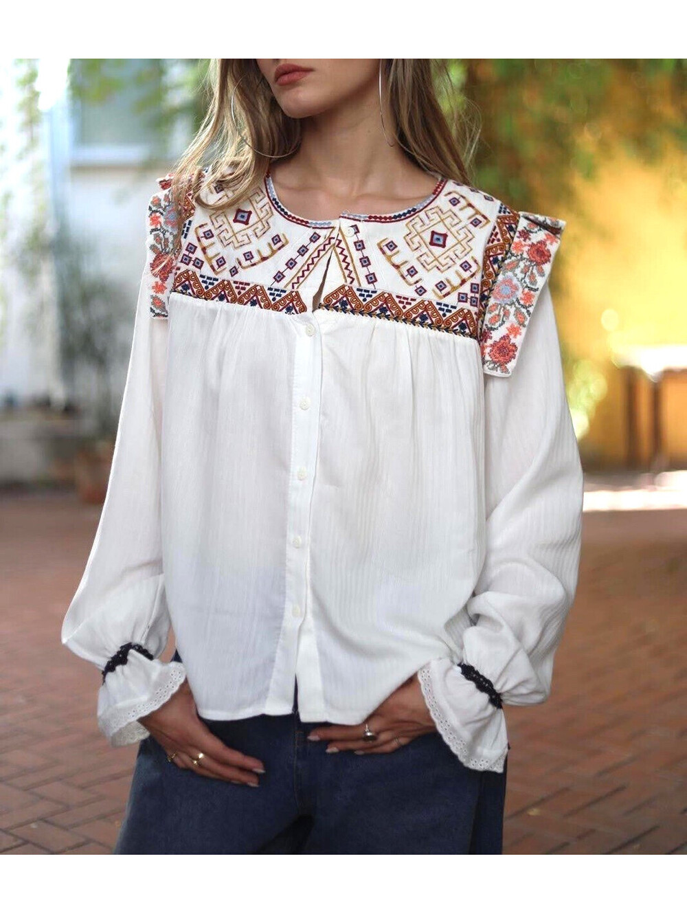 Antik Batik Anthropologie Bernadette Embroidered Blouse w/ Ruffle Shoulder M/40